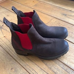 Bueno Brown Leather Chelsea Boots - size 9 (40)